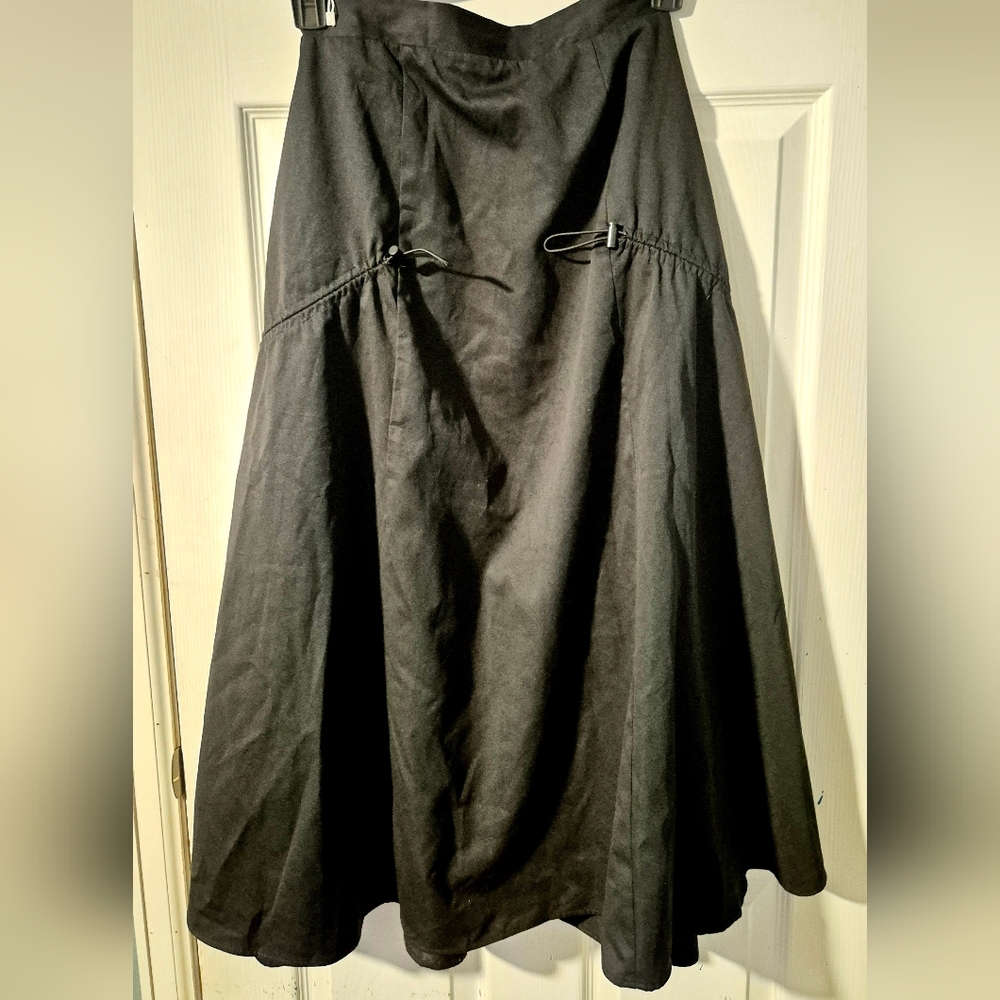 Elegant Black Women's Skirt
